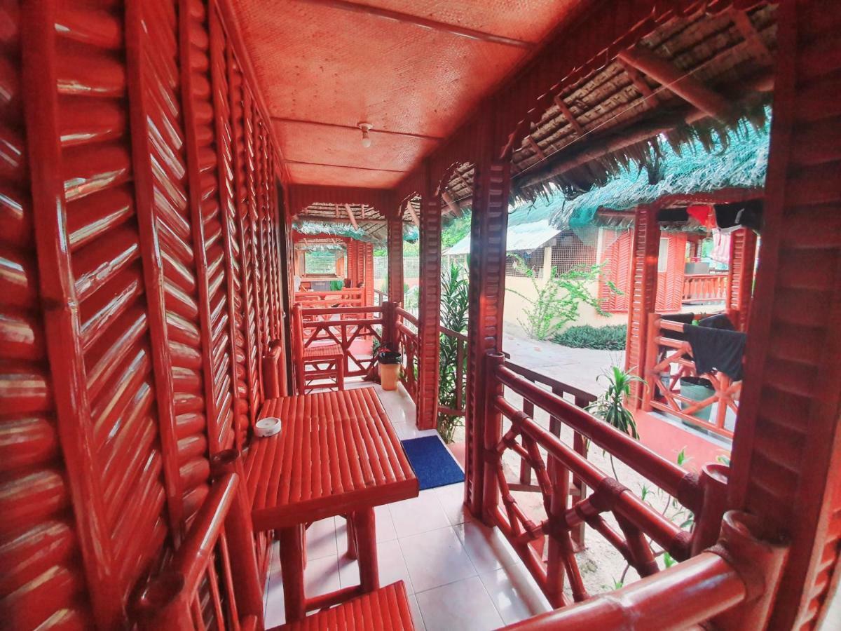 Pareja Tourist Inn Логон Экстерьер фото